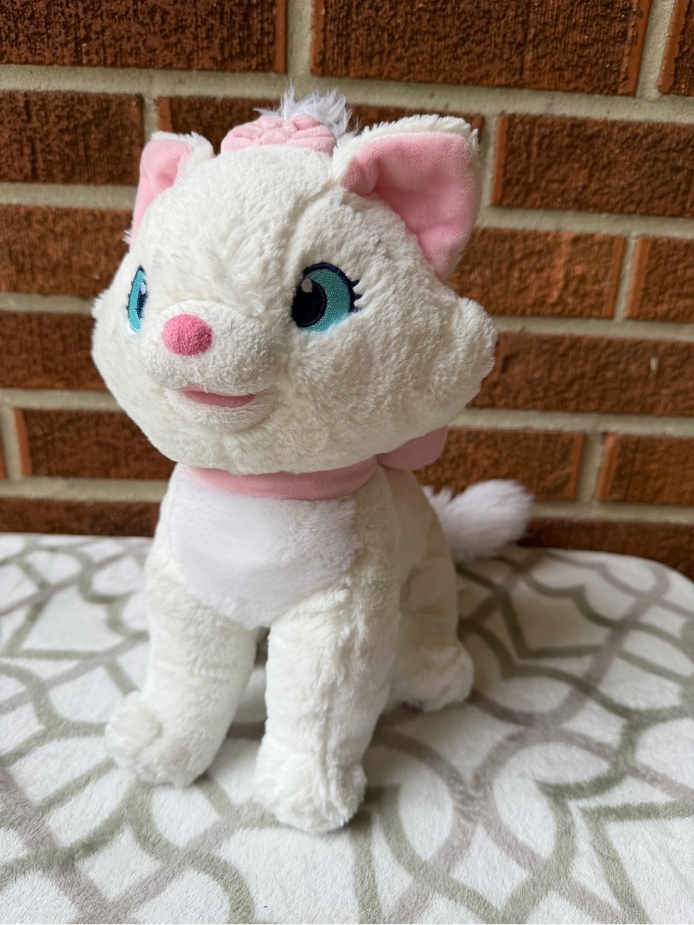 Disney Collection Aristocats Marie Cat Plush Stuffed Animal Toy White Pink